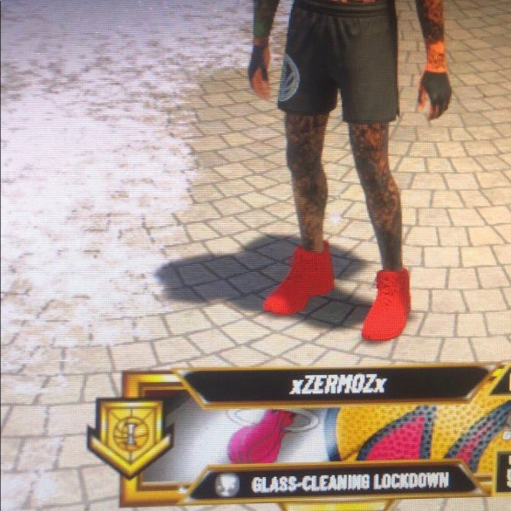 Elite 1 glass lock+ 96 overall playshot+offThreat